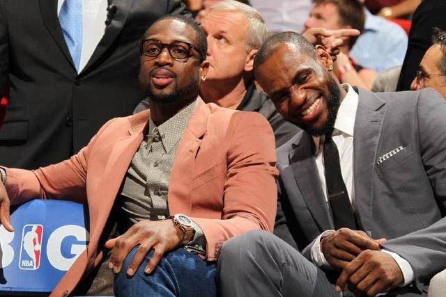 马克西狂轰38分&末节独得16分，复出后带队两连胜（马克西回归轰38分，末节独取16分率队豪取两连胜）