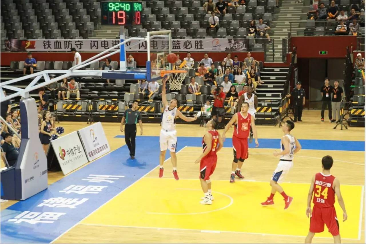 2025中超最佳门将候选：王大雷、颜骏凌无缘，李昊、赵博在列（2025中超最佳门将候选名单出炉：李昊、赵博入围，王大雷、颜骏凌落选）