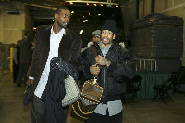 友谊赛半场：迪亚斯接连造险，哥伦比亚暂0-0澳大利亚（半场战报：迪亚斯连续制造威胁，哥伦比亚与澳大利亚互交白卷）