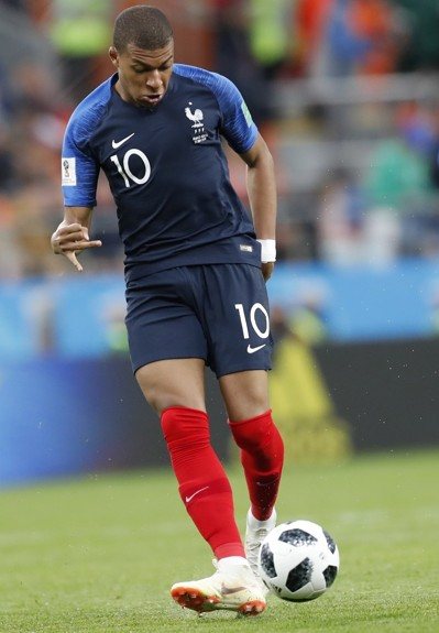 意媒：明年或成为基耶萨之年，他将在利物浦与意大利获得机会（意媒：明年或是基耶萨关键一年，利物浦与意大利将给他机会）