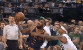 迪克赛季场均仅6.4分！对比上赛季14.4分的表现 下滑幅度巨大（迪克本季场均仅6.4分，相比上季14.4分大幅下滑）