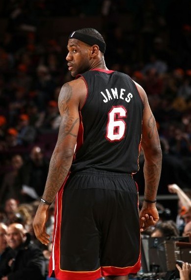 雷迪克：赛前最担心的是防守，但最终我们承受了压力没有崩盘（雷迪克：赛前最大隐忧是防守，所幸最终顶住压力未崩盘）