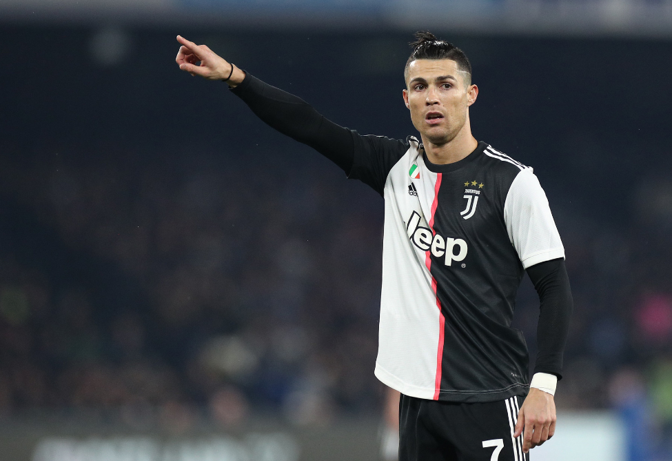 一场4-0！让意甲榜首易主：国米大胜登顶，争冠4强差3分米兰有戏（4-0大胜改写意甲榜首：国米登顶，争冠四强仅差3分，米兰仍有机会）