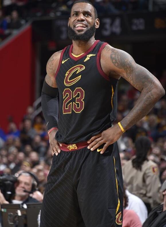 乌迪内斯总监：扎尼奥洛非常努力，下一次意大利队应该征召他（乌迪内斯高层：扎尼奥洛拼劲十足，下一期意大利队应让他入选）