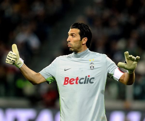 亚洲第一门将？陈威4项数据高居亚冠第一：国门最佳接班人！（陈威亚冠四项领跑：亚洲门将新标杆，国门接班首选）