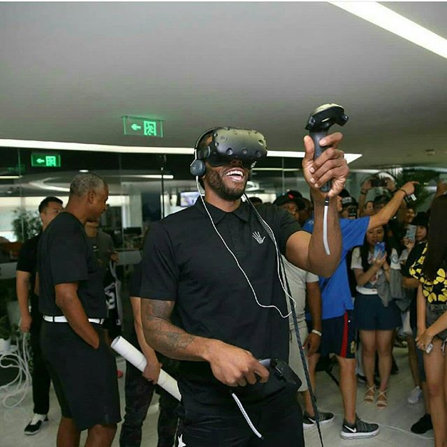 NBA官方最新新秀榜：弗拉格继续领跑，克尼佩尔&奎因紧追（NBA官方更新新秀榜：弗拉格稳居榜首，克尼佩尔与奎因紧随其后）