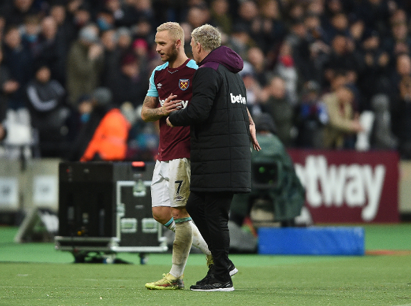 足坛年终大战淘汰赛实时赛况：梅西大幅落后姆总，C罗领先安东尼（年终足坛淘汰赛即时战报：梅西明显落后姆巴佩，C罗暂时领先安东尼）