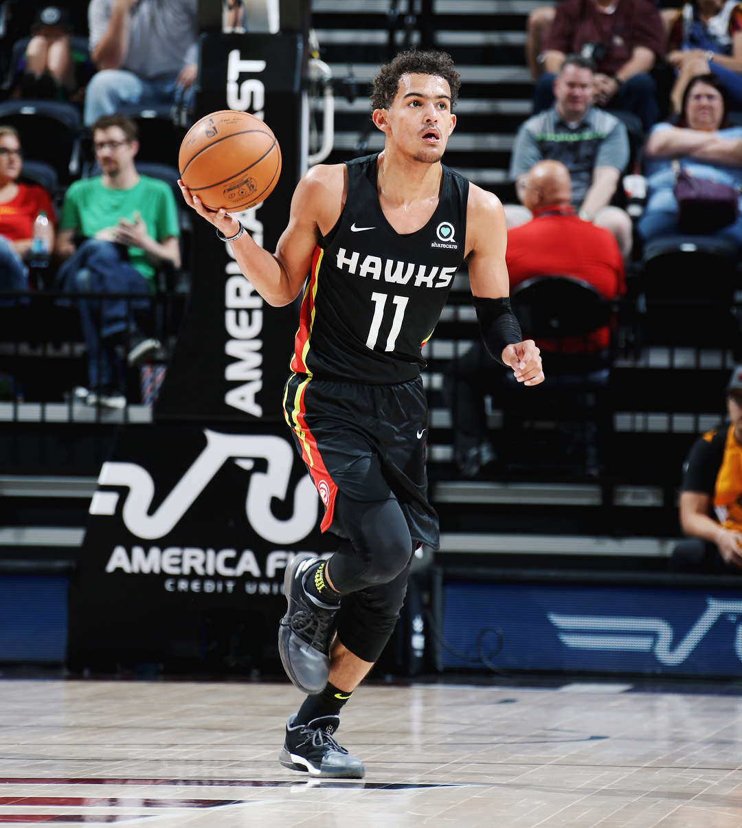 浓眉：小内姆哈德能做出正确的判断和决策 能满足你对控卫的期望（浓眉盛赞小内姆哈德：判断与决策到位，符合理想控卫标准）